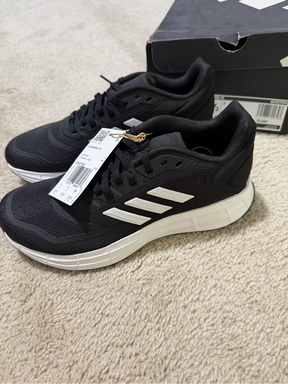 adidas Black and White Women's Athletic Running Shoes size 6.5 new